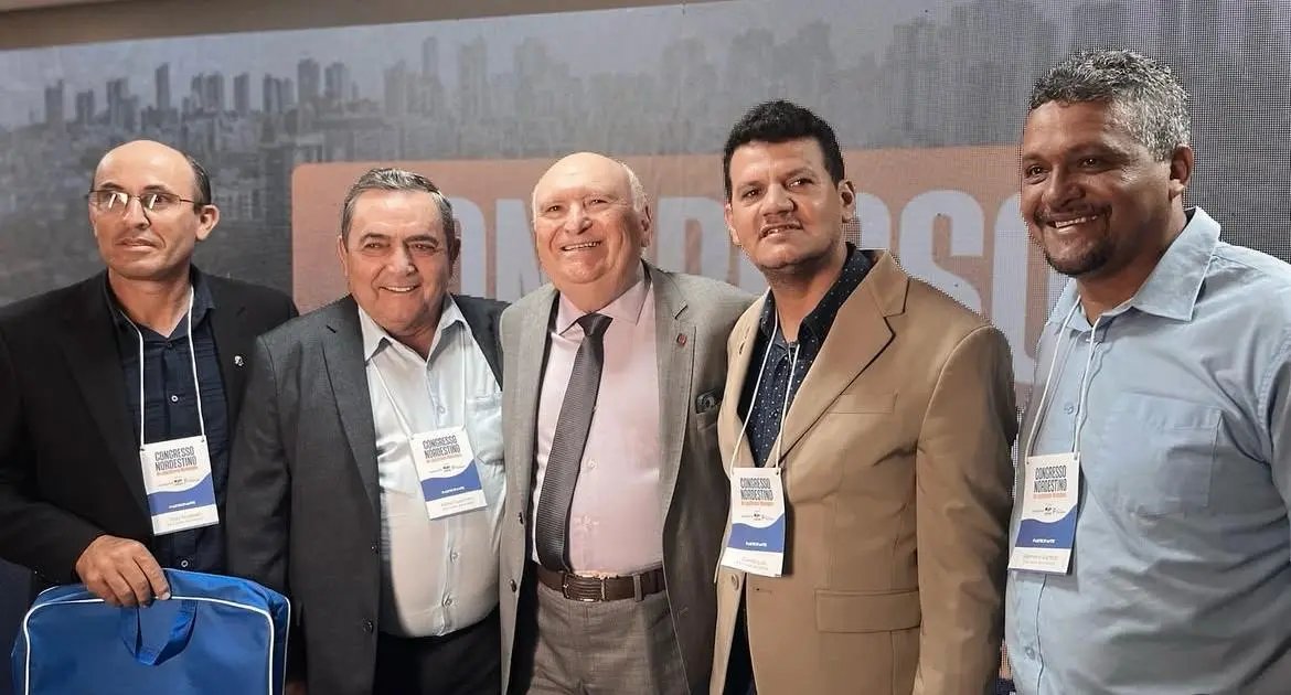 Vereadores de São João do Cariri participam do Congresso Nordestino de Legislativos Municipais e recebem homenagem